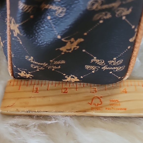NWoT Beverly Hills Polo Club shoulder bag many compartments zipper closures - Picture 13 of 16